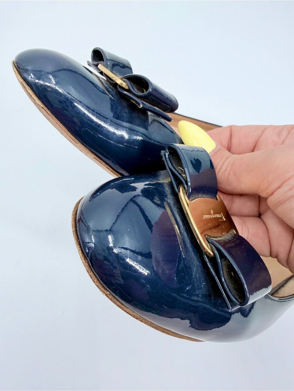 Salvatore Ferragamo Women's Navy Patent Bow Block Heel Pumps - Picture 13 of 13